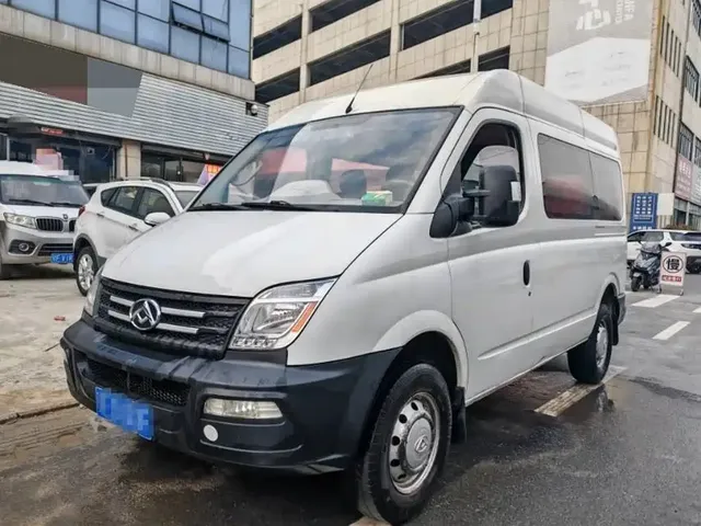 SAIC Maxus Xintu V80 2020 2.5T AMT Classic City Delivery King Short Wheelbase Medium Roof 2/3-seater