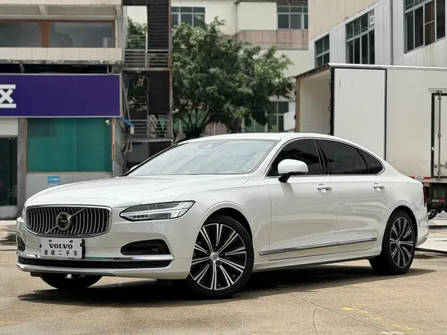 Volvo S90 2021 B5 Elegance Luxury Edition