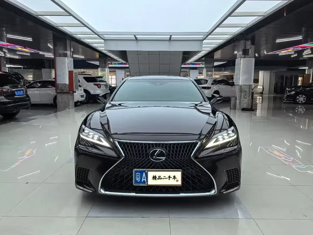 Lexus LS 2021 500h Luxury Edition