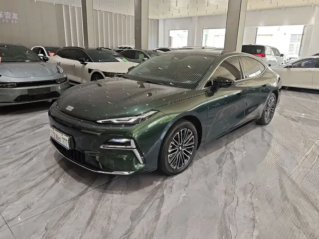 Geely Galaxy Xingyao 8 2025 130km EM-i Premium Edition