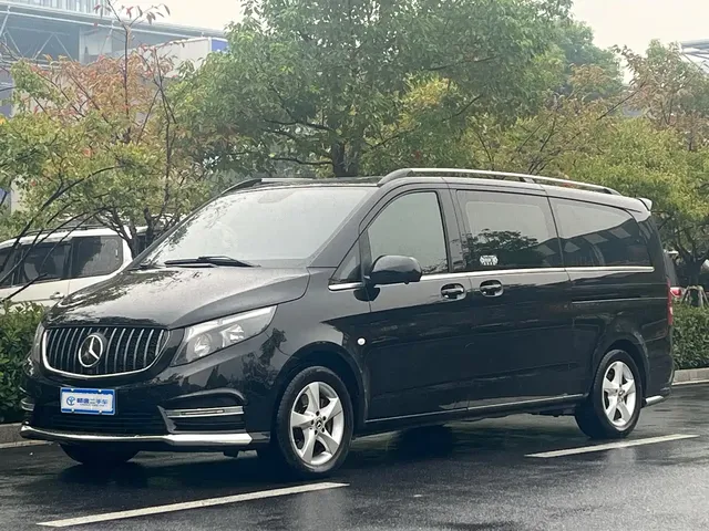Mercedes-Benz Vito 2021 2.0T Business Edition 7-seater