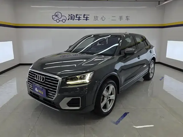 Audi Q2L 2020 35 TFSI Fashion Elegance Model