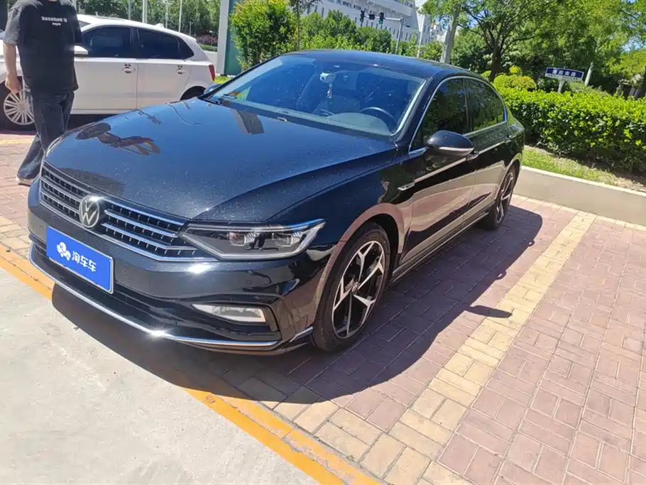 Volkswagen Magotan 2023 Model 2 Million Commemorative Edition 330TSI DSG Luxury