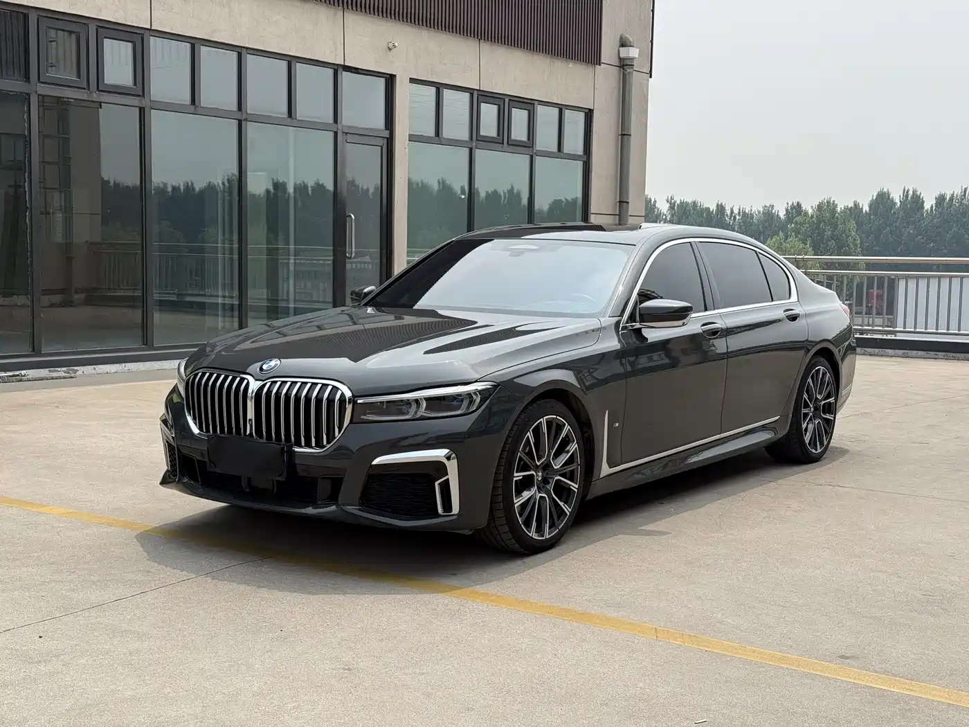 BMW 7 Series 2022 740Li xDrive Executive M Sport Package