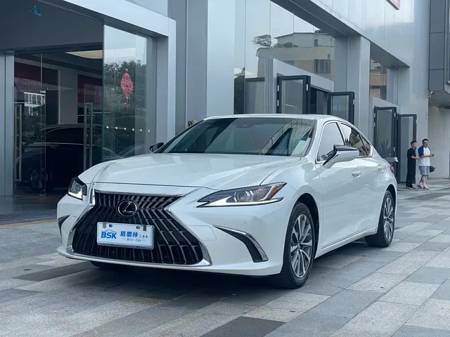 Lexus ES 2022 200 Excellence Edition