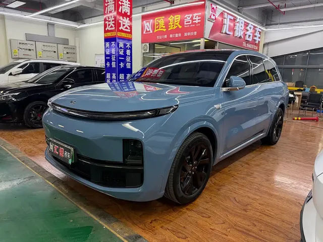 Li Auto Li L8 2023 Pro