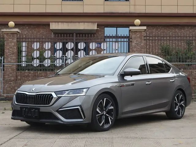 Škoda Octavia 2021 PRO TSI280 DSG Flagship