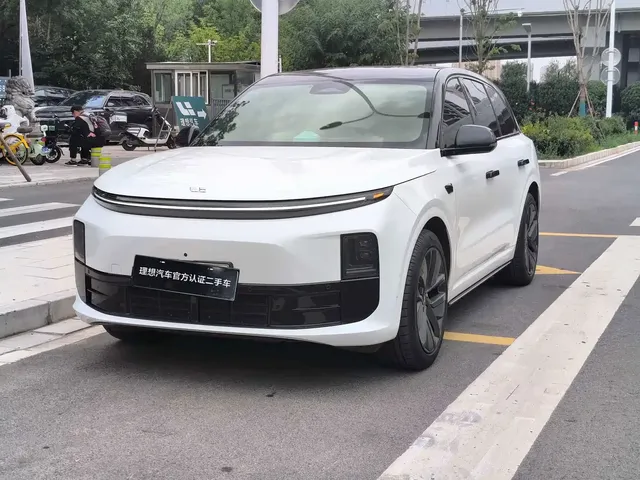 Li Auto L6 2024 Pro