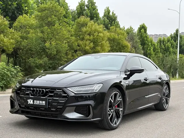 Audi A7L 2024 45 TFSI quattro S-line Black Warrior Edition