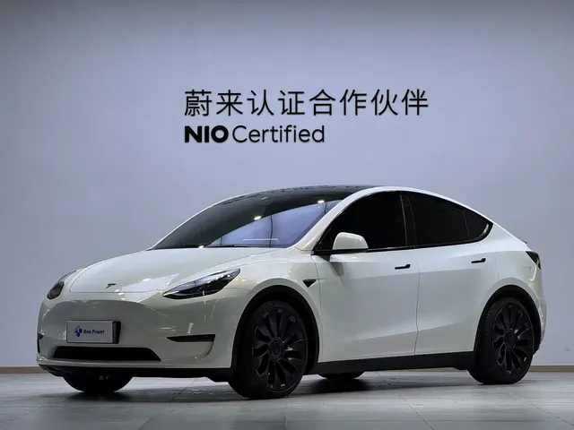 Tesla Model Y 2023 High Performance All-Wheel Drive Edition
