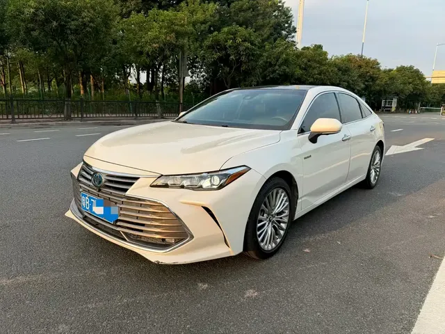 Toyota Avalon 2019 Hybrid 2.5L XLE Premium Edition China V