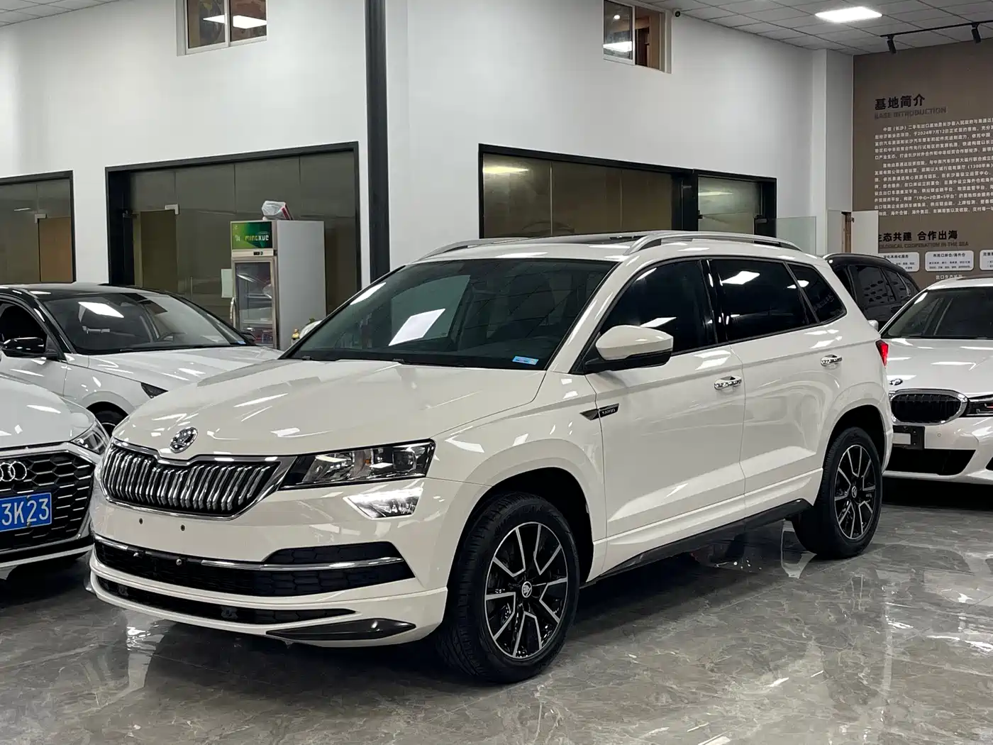 Škoda Karoq 2021 TSI280 Luxury Edition
