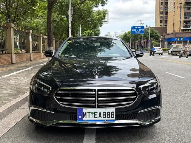 Mercedes-Benz E-Class 2020 E 300 L Sport Fashion Model
