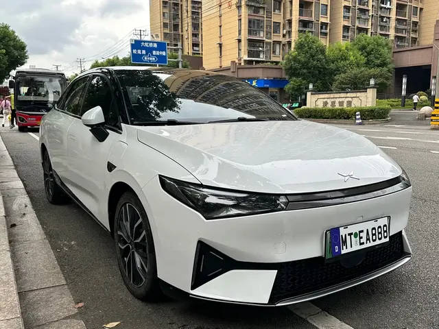 XPeng P5 2022 Model 460E