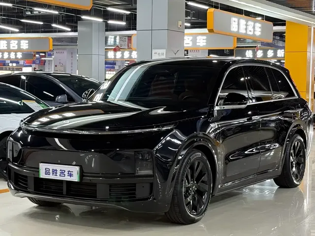 Li Auto Li L8 2023 Pro