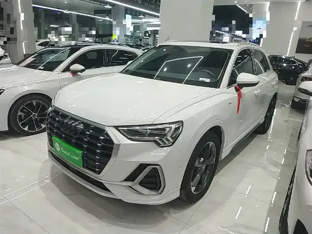 Audi Q3 2023 35 TFSI Fashion Dynamic Model (1.5T)