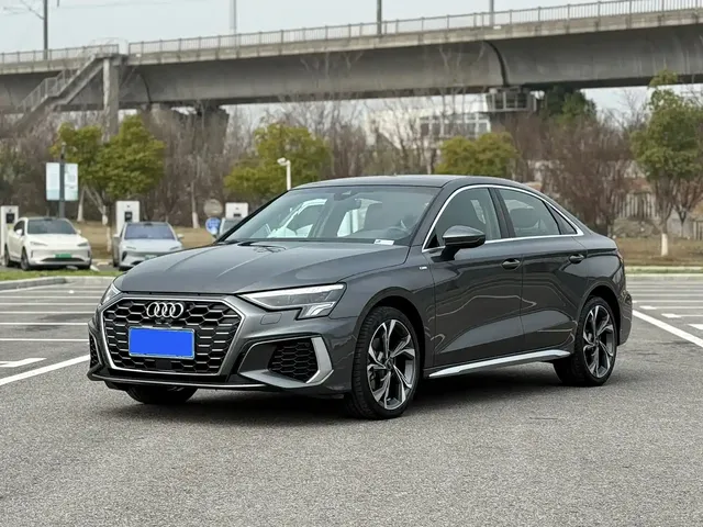 Audi A3 2024 Model A3L Limousine 35 TFSI Luxury Sport