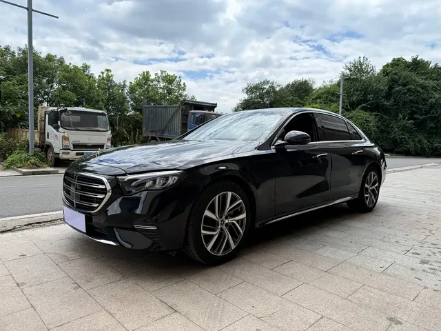 Mercedes-Benz E-Class 2024 E 300 L Fashion