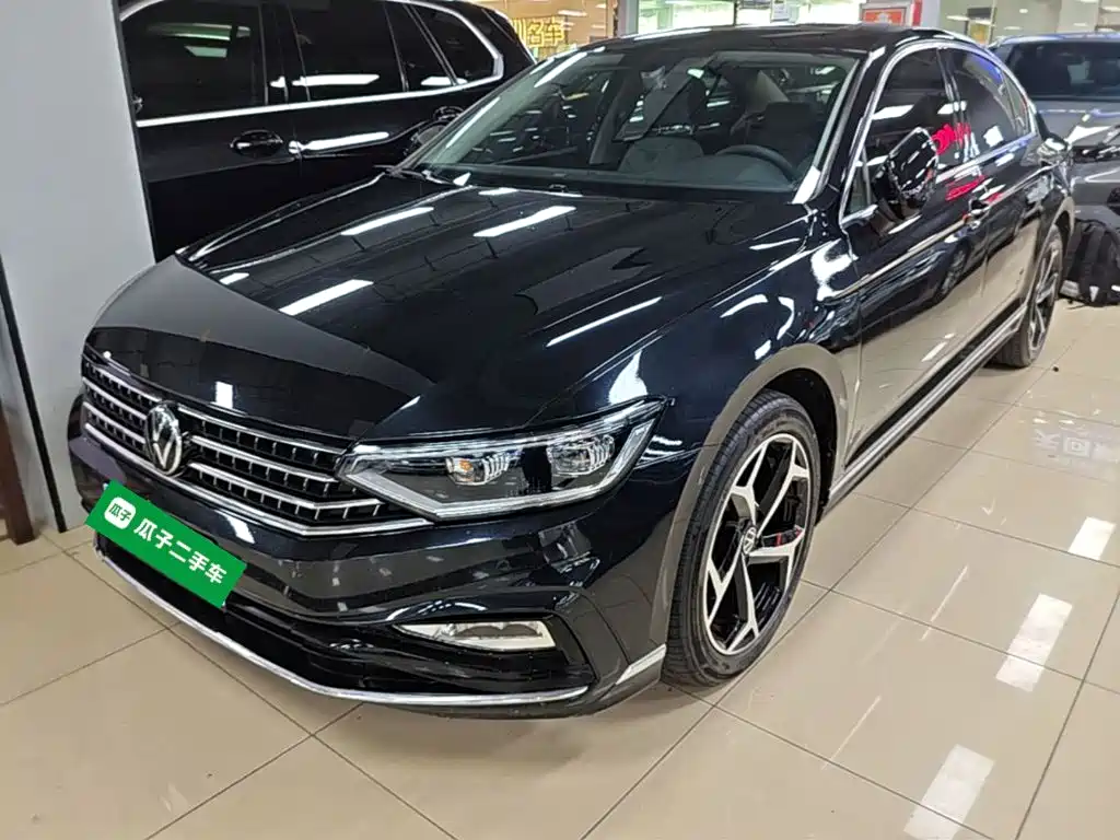 Volkswagen Magotan 2023 2 Million Units Anniversary Edition 330TSI DSG Leading Type