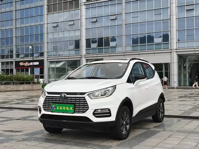 BYD Yuan New Energy 2018 EV360 Smart Connected Cool Type