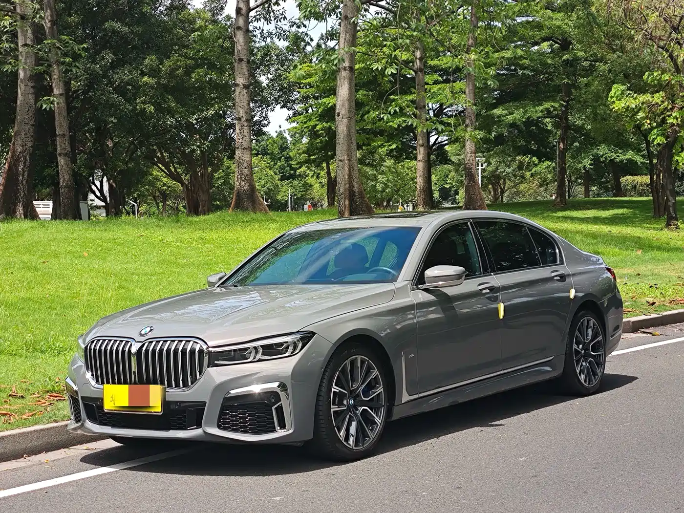 BMW 7 Series 2021 Model 740Li Leading M Sport Package