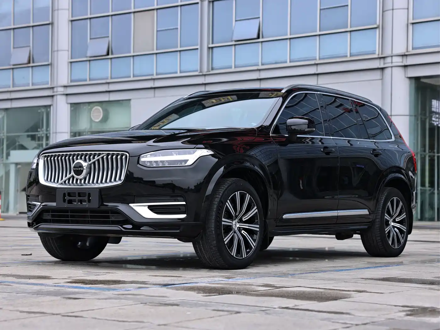 Volvo XC90 2023 B5 Smart Luxury Edition 5-Seater