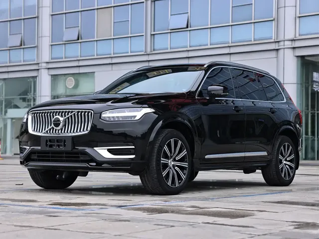Volvo XC90 2023 B5 Smart Luxury Edition 5-Seater