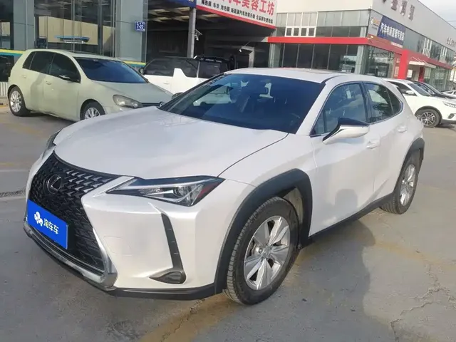 Lexus UX 2020 200 Special Edition