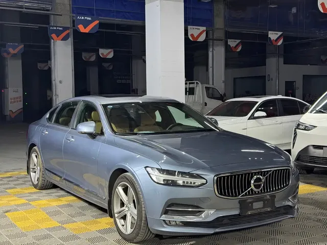 Volvo S90 2019 T5 Momentum