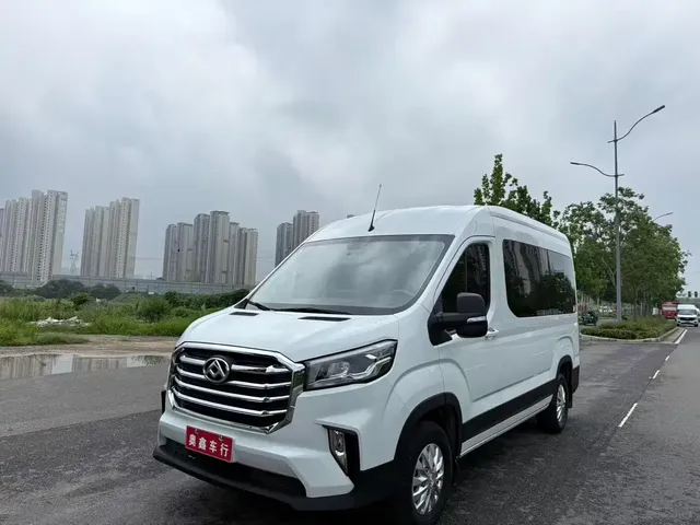 SAIC Maxus Xintu V90 2024 Model 2.0T Manual RWD Business Vehicle 7-Seater