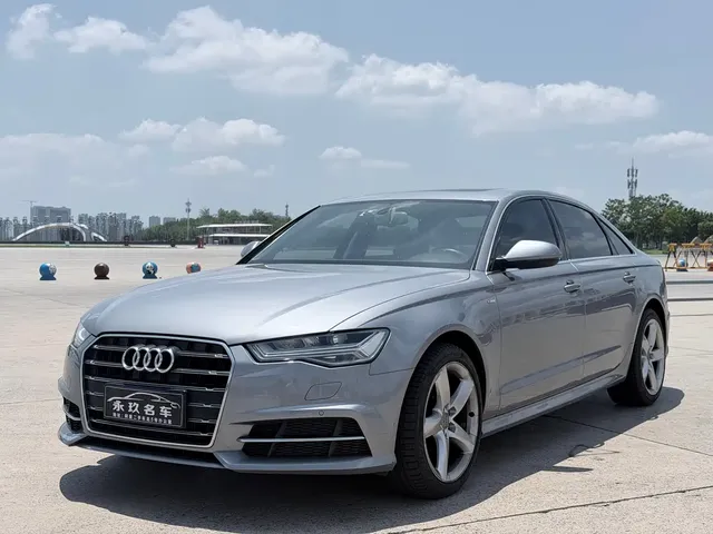 Audi A6L 2018 30th Anniversary 35 TFSI Fashion