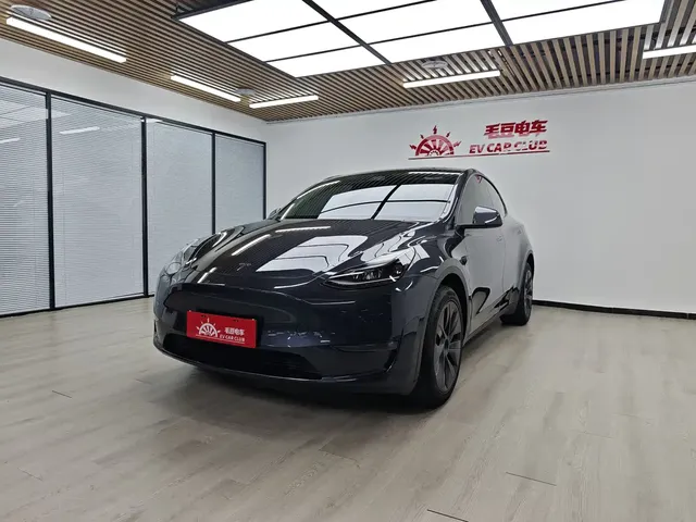 Tesla Model Y 2024 Long Range AWD