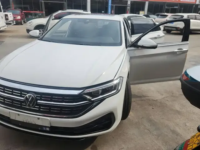 Volkswagen Sagitar 2023 300TSI DSG Excellence Edition