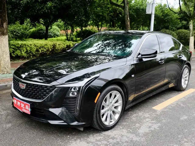 Cadillac CT5 2024 28T Luxury Model