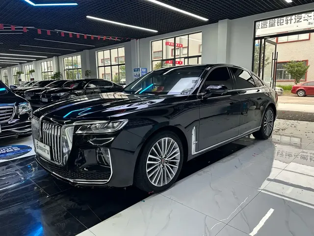 Hongqi H9 2022 2.0T Smart Connect Flag Smooth Edition