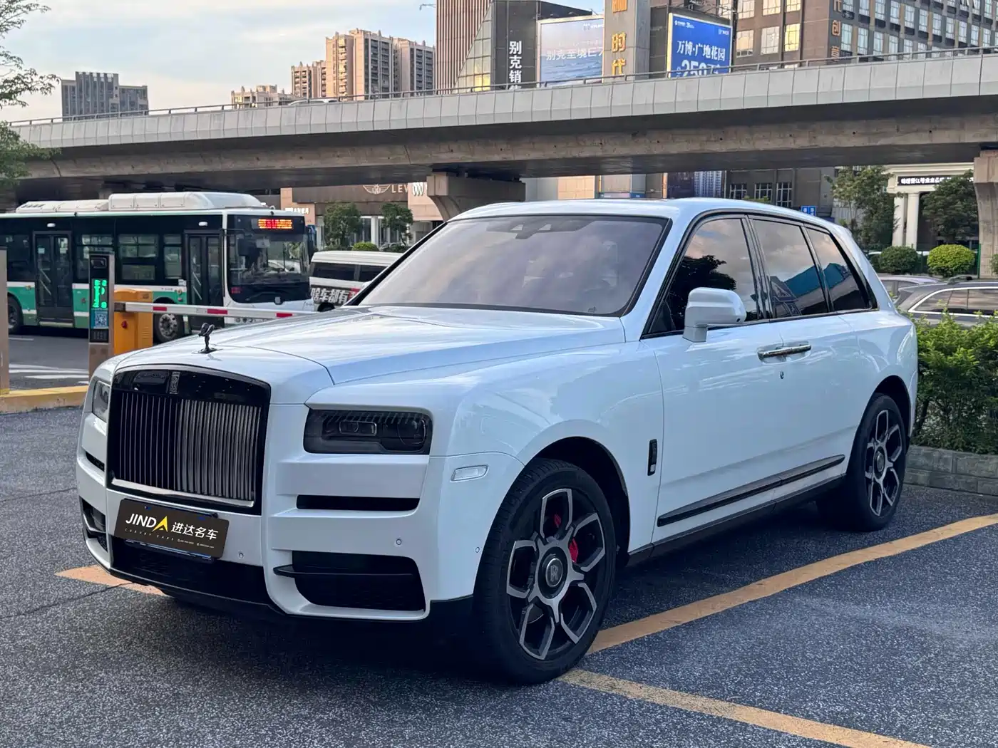 Rolls-Royce Cullinan 2018 4-Seater Version