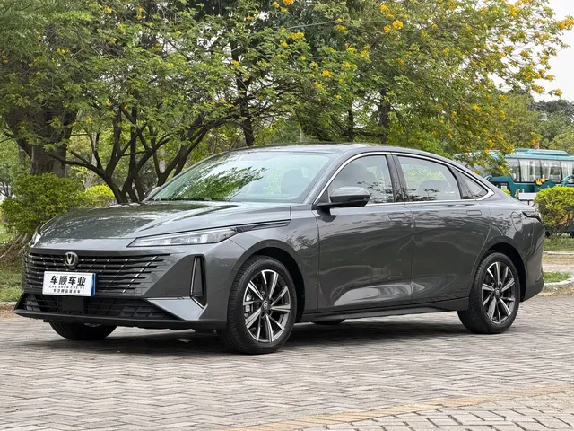 Changan Eado 2023 Enjoy Edition PLUS Blue Whale NE 1.4T GDI DCT Premium Edition