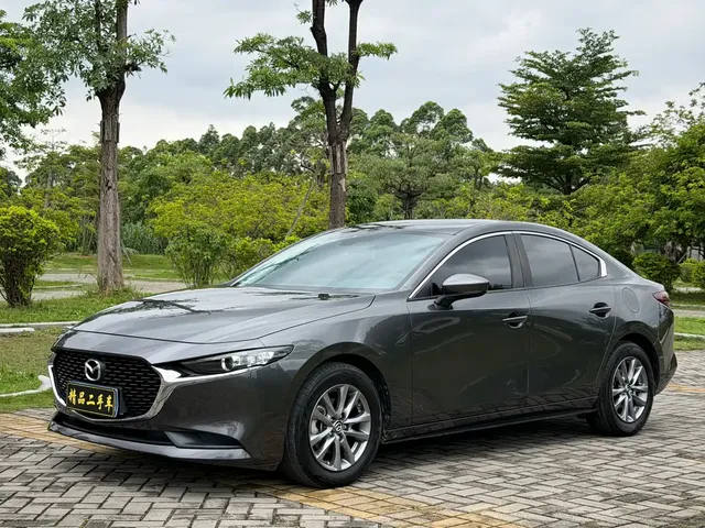 Mazda 3 Axela 2023 2.0L Auto Zhixuan