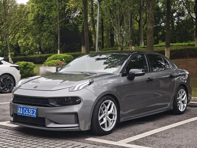 Lynk & Co 03 2021 2.0TD Auto Jin Champion Edition