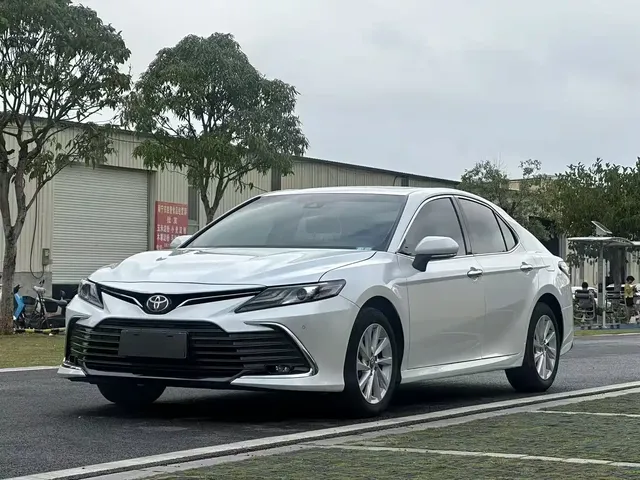 Toyota Camry 2021 2.0G Luxury Edition