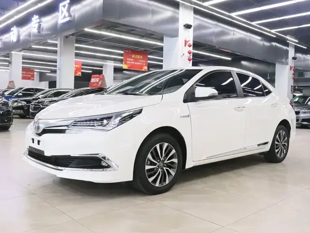 Toyota Corolla 2017 Facelift Hybrid 1.8L E-CVT Elite Edition