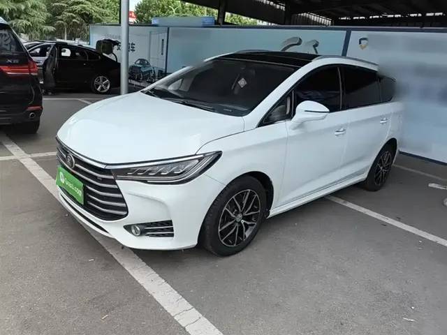 BYD Song MAX 2018 1.5T Automatic Smart Connected Premium 6-Seater