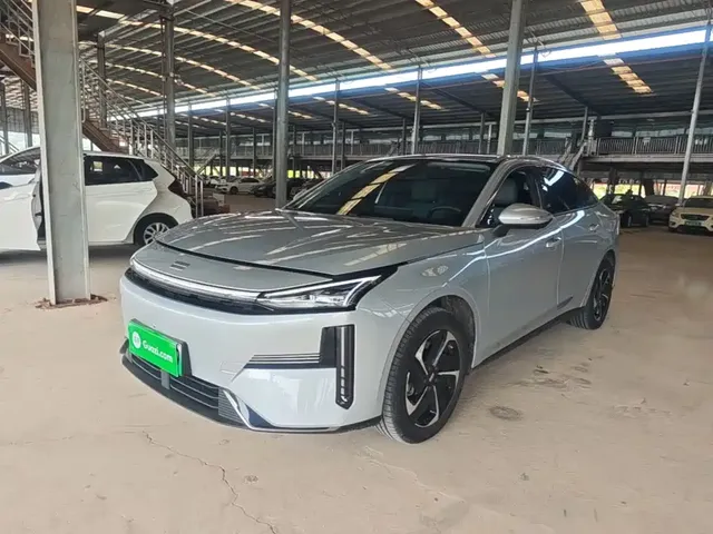Geely Galaxy L6 2025 EM-i 140km Explorer+ Edition