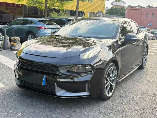 Lynk & Co 03 2019 2.0TD Auto Power Pro Version