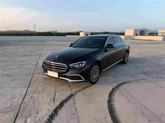 Mercedes-Benz E-Class 2022 E 300 L Fashion