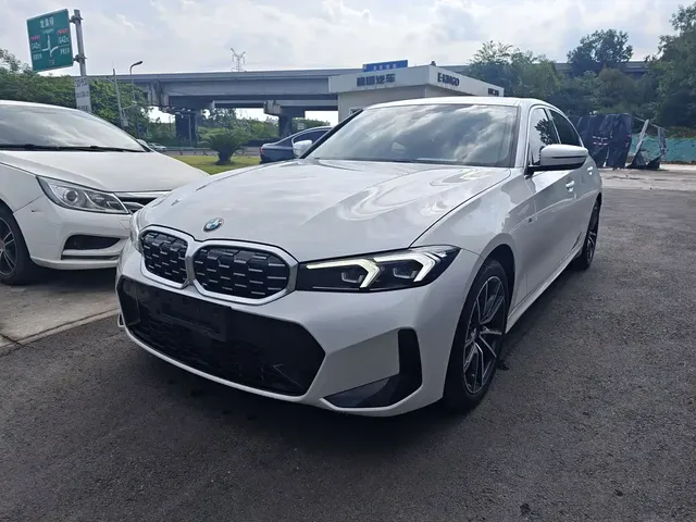 BMW 3 Series 2025 325Li M Sport Package