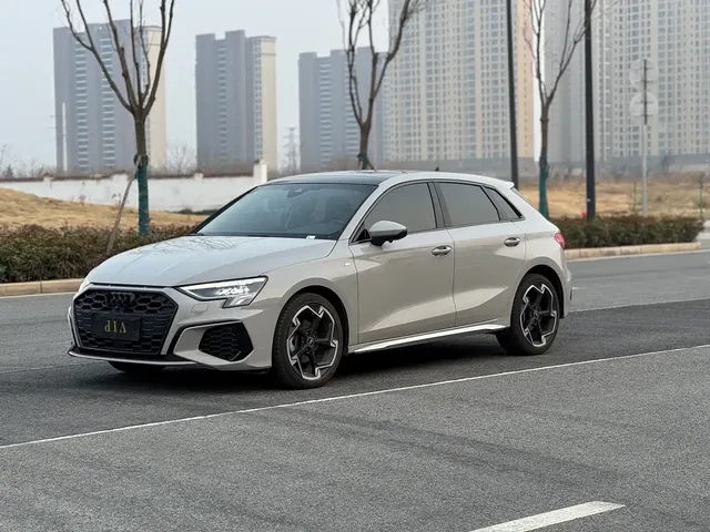 Audi A3 2024 Model Sportback 35 TFSI Fashion Sport