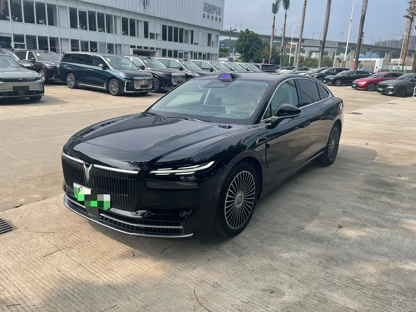 Voyah Auto VOYAH Zhuiguang L 2025 Mid-configuration Model