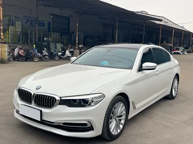 BMW 5 Series 2020 525Li Luxury Package