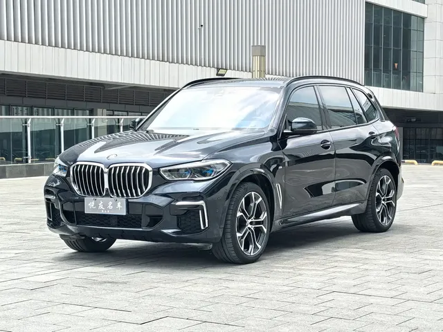 BMW X5 2022 Model xDrive 40Li M Sport Package